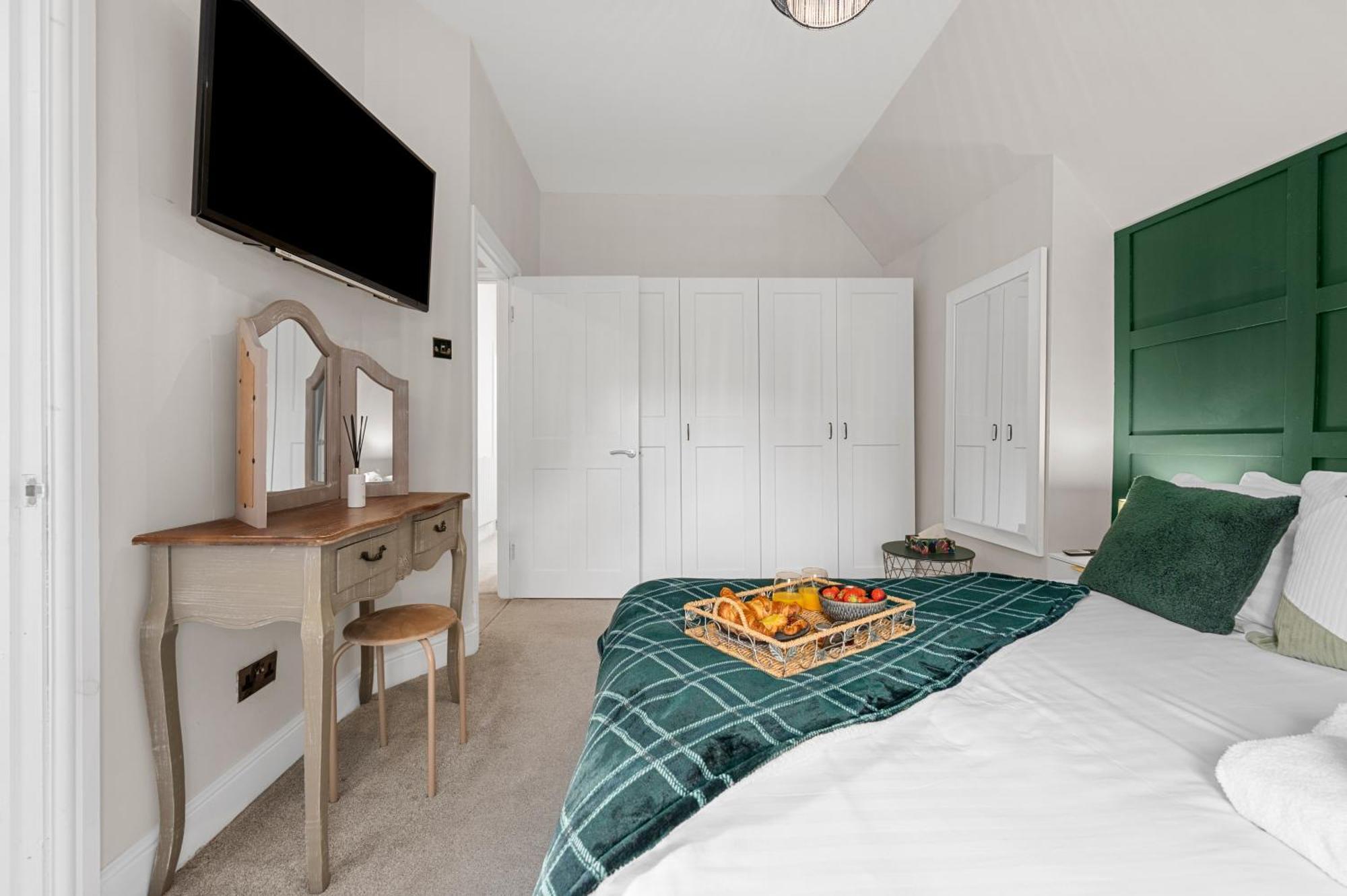 Relax At Little Hawkcliffe Vila Steeton Exterior foto