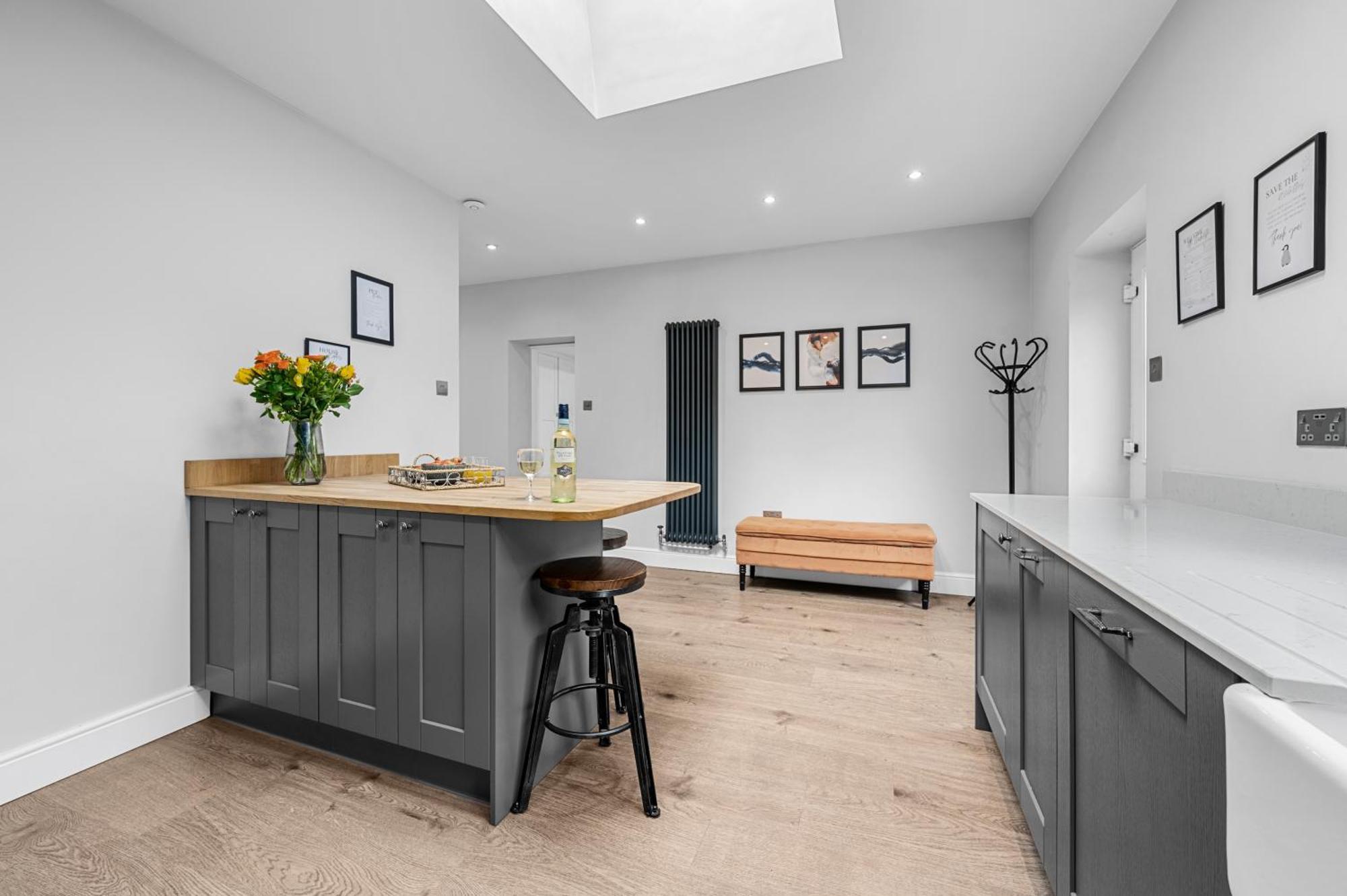 Relax At Little Hawkcliffe Vila Steeton Exterior foto